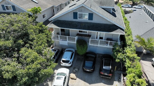 6535 El Nido Ln in Goleta, CA - Foto de edificio - Building Photo