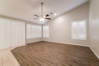 7064 E Lobo Ave in Mesa, AZ - Building Photo - Building Photo