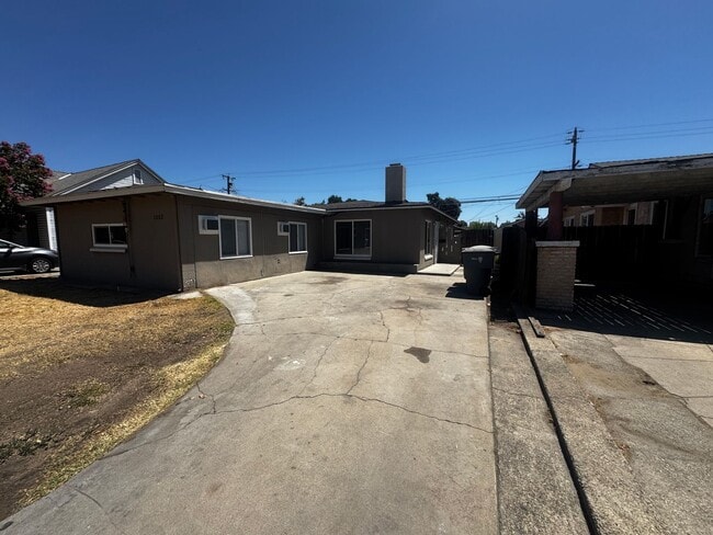 property at 1352 N Fruit Ave