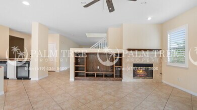 807 Via Bahia in San Marcos, CA - Building Photo - Building Photo