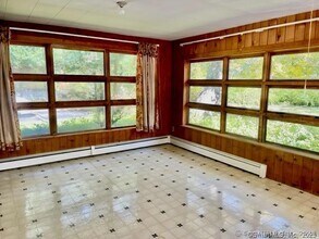 66 Haywardville Rd in East Haddam, CT - Building Photo - Building Photo