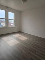 301 E Lorena Ave in Wood River, IL - Building Photo