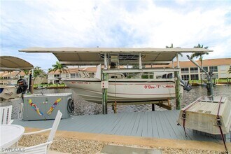 183 Eveningstar Cay in Naples, FL - Building Photo - Building Photo
