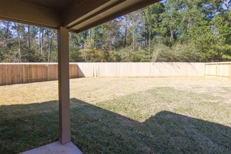 456 Upper Creek Dr in Willis, TX - Foto de edificio - Building Photo