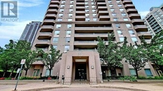 35 Empress Ave in Toronto, ON - Building Photo