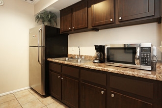 Sandstone Apartments in Mesa, AZ - Building Photo - Interior Photo