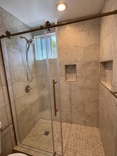 470 S Hamel Rd, Unit 1 in Los Angeles, CA - Building Photo - Building Photo