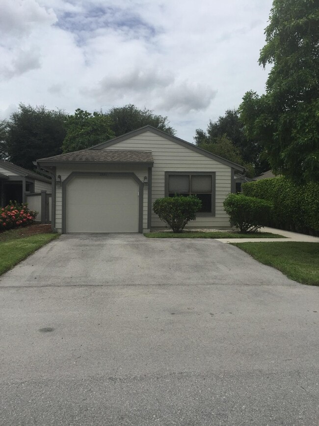 property at 2543 Bedford Mews Dr