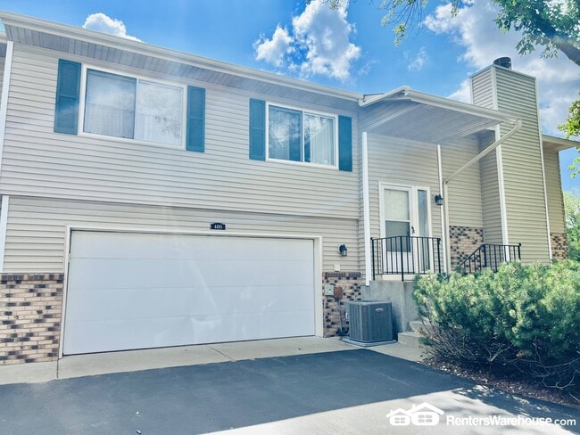 property at 4490 Clover Ln