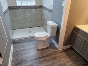 2115 27th St, Unit A in Lubbock, TX - Building Photo - Building Photo