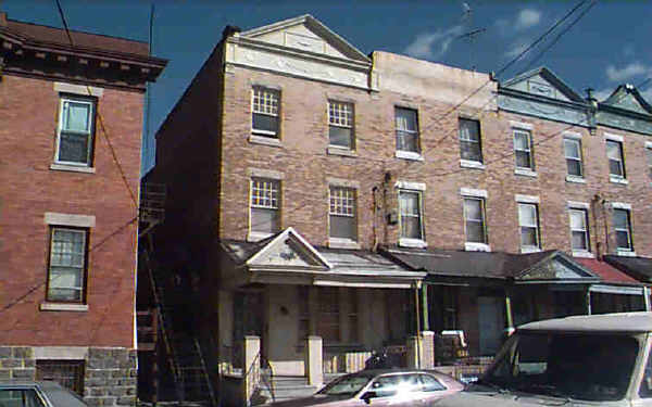 4402-4408 Chestnut St in Philadelphia, PA - Building Photo