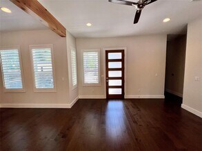 1126 Linden St in Austin, TX - Building Photo - Building Photo