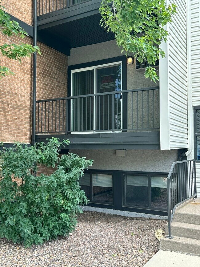 1400 Golden Cir, Unit 1400 Golden Cir. #207 in Golden, CO - Building Photo - Building Photo