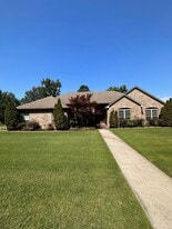 1010 S Vancouver Ave in Russellville, AR - Building Photo