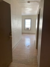 903 Main St in Adel, IA - Building Photo - Building Photo