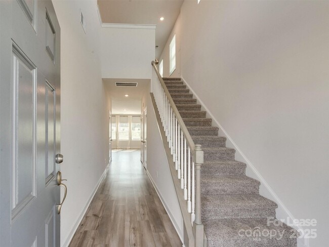 2606 Arbor Loop Dr in Charlotte, NC - Building Photo - Building Photo