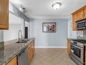 425 Roycroft Blvd in Buffalo, NY - Building Photo - Building Photo