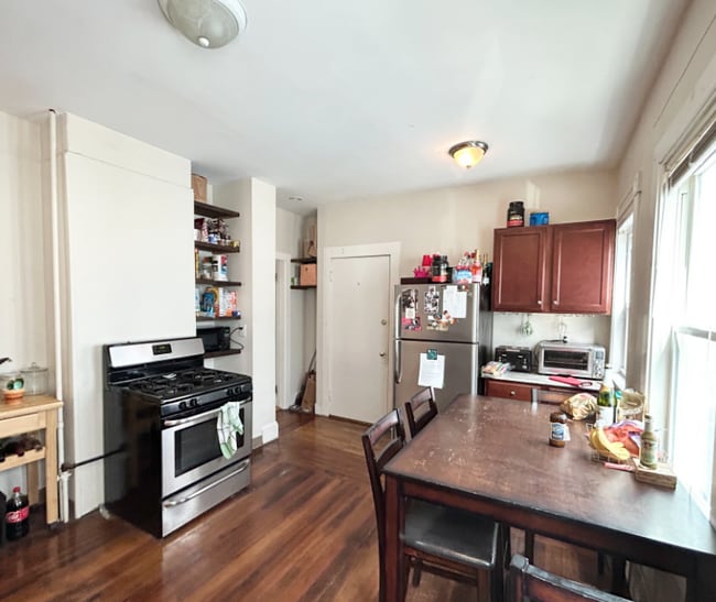 74 Romsey St, Unit 2
