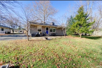 4532 E Stephens Dr in Bloomington, IN - Building Photo - Building Photo