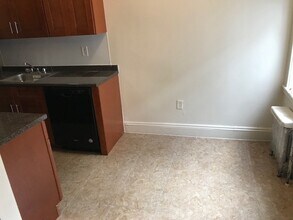 1171 Boylston St, Unit 35 in Boston, MA - Building Photo - Building Photo