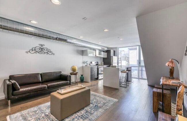 629 W Oxford St, Unit 2 in Philadelphia, PA - Building Photo - Building Photo