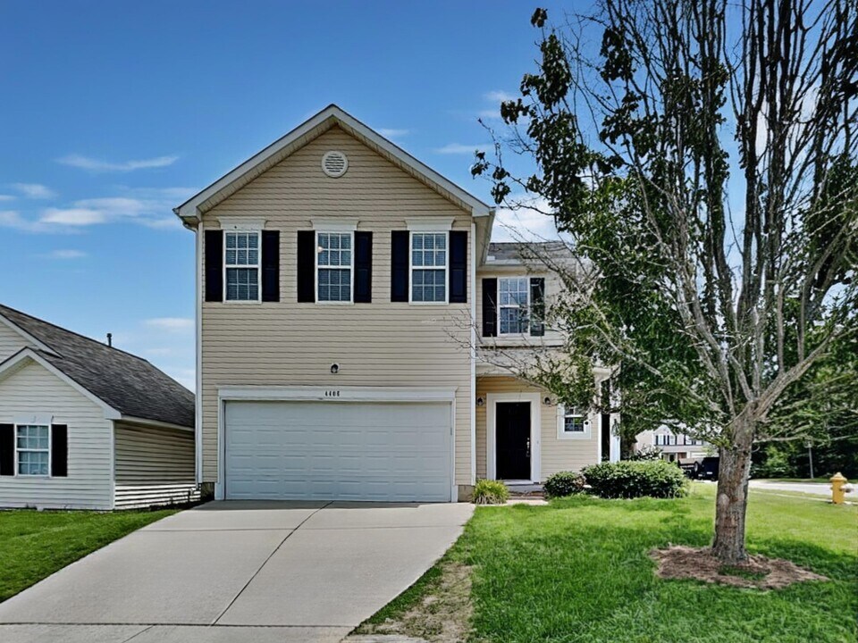 4406 Snowcrest Ln in Raleigh, NC - Building Photo