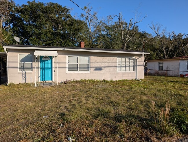 property at 1615 Melson Ave