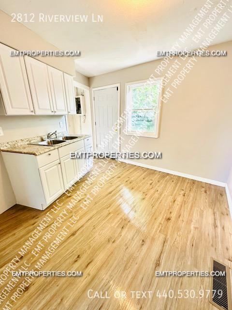 2812 Riverview Ln in Lorain, OH - Building Photo - Building Photo