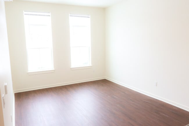 Birchwood at Washington Township in Turnersville, NJ - Foto de edificio - Building Photo