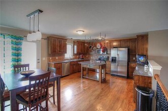 11156 N Madison Ave in Kansas City, MO - Building Photo - Building Photo