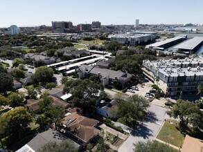 127 Pompano Ave in Galveston, TX - Building Photo - Building Photo
