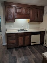 4187 Lake Ave, Unit 1 in Rochester, NY - Foto de edificio - Building Photo