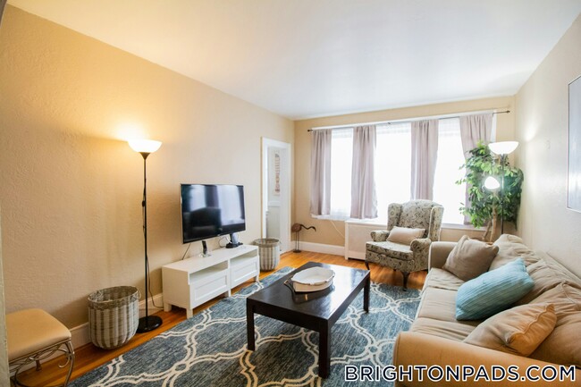 property at 90 Kilsyth Rd