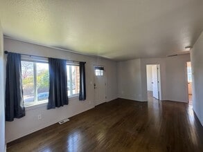 3562 E L St in Tacoma, WA - Building Photo - Building Photo