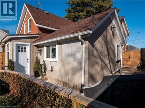 193 Vine St in St Catharines, ON - Building Photo - Building Photo