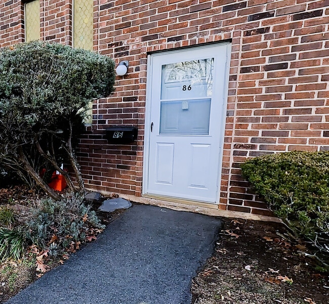 property at 86 Wakefield Cir