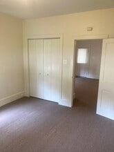 1167 Main St, Unit 1 in Royersford, PA - Foto de edificio - Building Photo