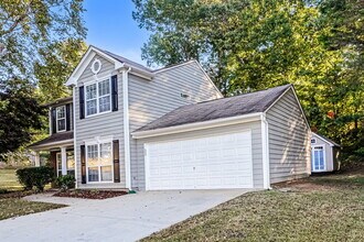 1955 Hidden Valley Dr SW in Marietta, GA - Building Photo - Building Photo