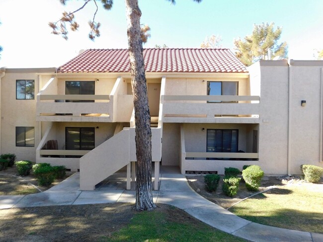 3780 Desert Marina Dr in Laughlin, NV - Foto de edificio - Building Photo