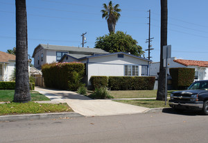 1930-1934 Hornblend St Apartments