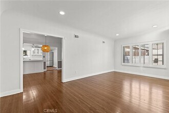 11147 Hortense St in Los Angeles, CA - Building Photo - Building Photo