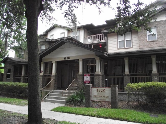 property at 1220 SW 1st Ave