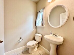 5000-5002 Villas Dr in Sanger, TX - Building Photo - Building Photo