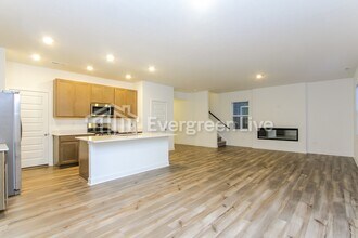 4460 Laughter Ct in Indianapolis, IN - Building Photo - Building Photo