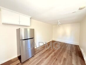 929 1/2-929 1/2 Camulos St in Los Angeles, CA - Building Photo - Building Photo