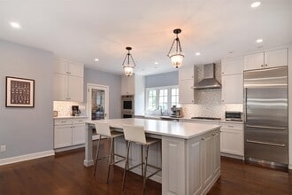 259 Pondfield Rd W in Yonkers, NY - Building Photo - Building Photo