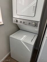 4900 Biscayne Dr in Naples, FL - Building Photo - Building Photo