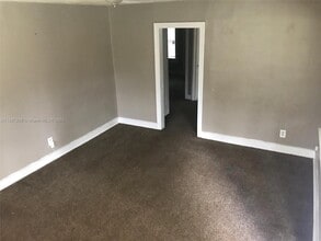 2748 Broadway Ave in Jacksonville, FL - Building Photo - Building Photo