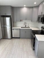 1844 Adams St in Hollywood, FL - Building Photo