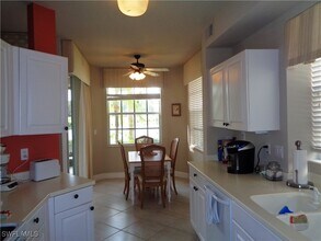 610 Laguna Royale Blvd in Naples, FL - Building Photo - Building Photo